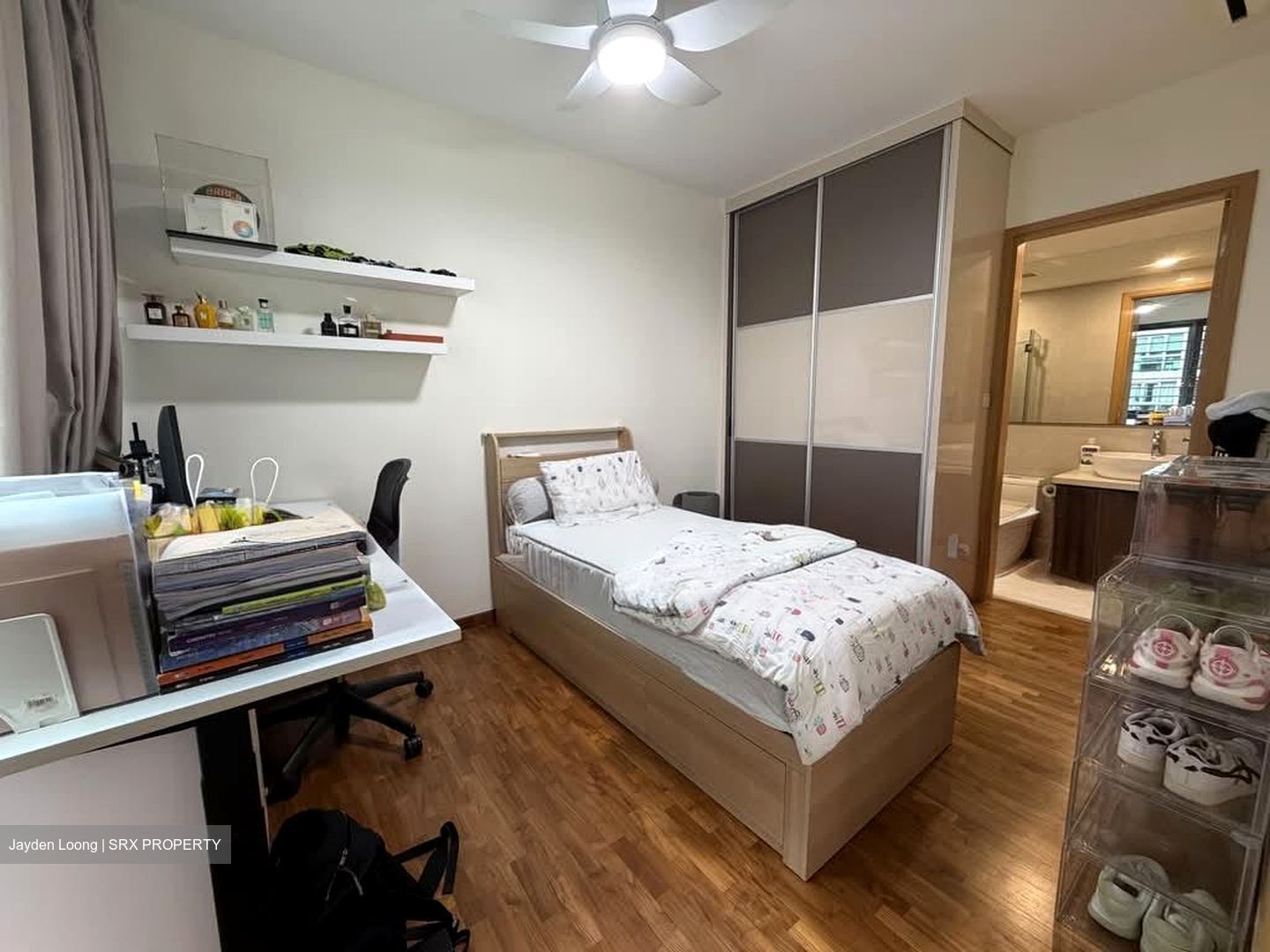 Esparina Residences (D19), Condominium #574082031